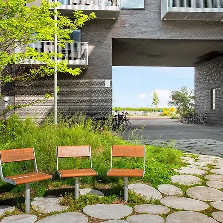 Sanders Arena - Adorable Two-bedroom Close To Metro Station Lägenhet