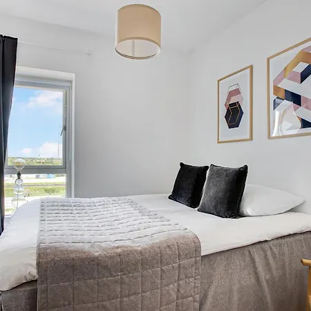 Lägenhet Sanders Arena - Adorable Two-bedroom Close To Metro Station